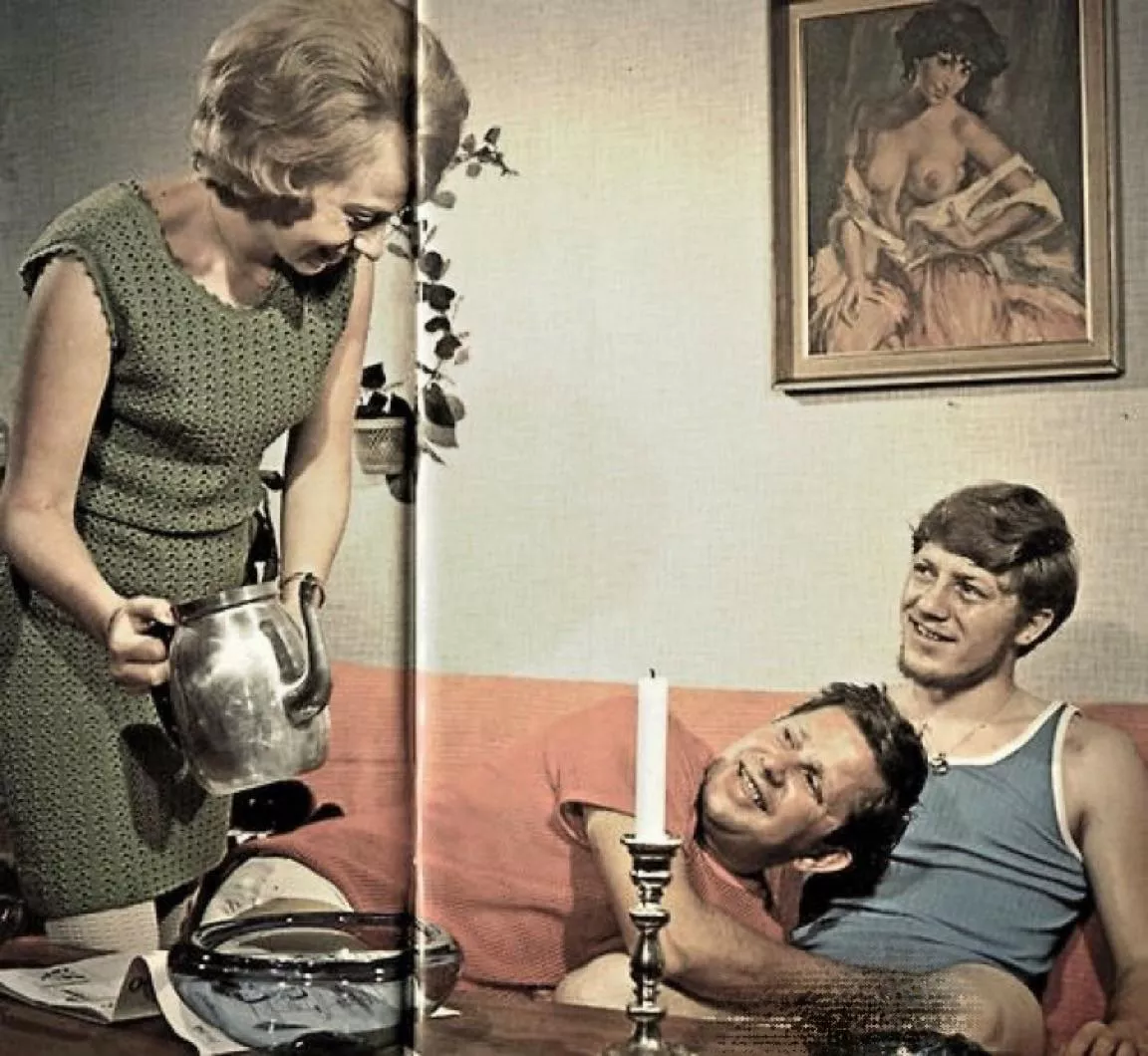 I hope that one of our sub-experts will be able to tell us the identity of this insane scene.