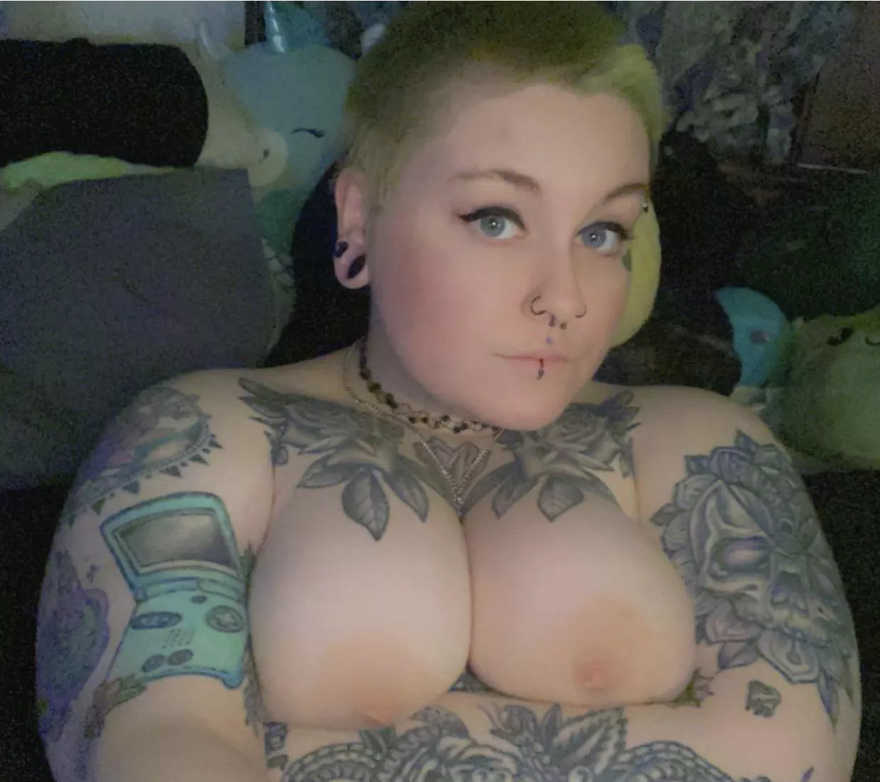 I hope y’all are having a good night 🖤