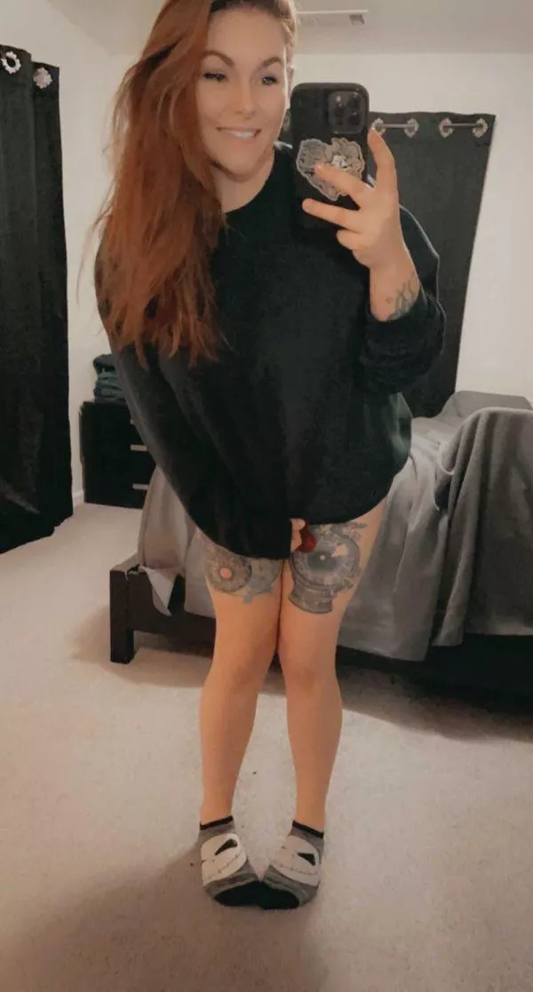 I hope y’all enjoy my legs:) [f]