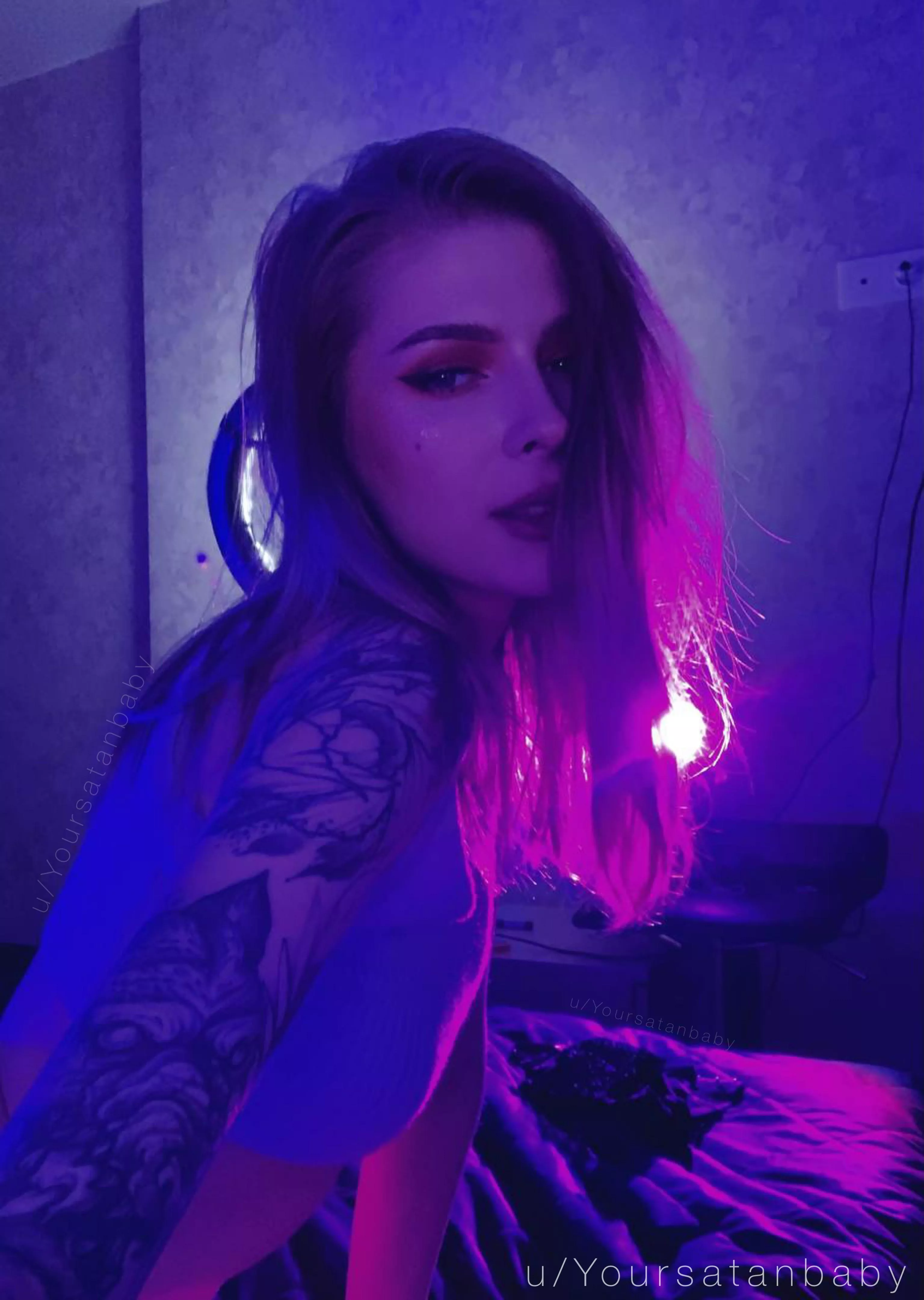I hope you can do something with me 😈💜🤗 I hope you can do something with me 😈💜🤗