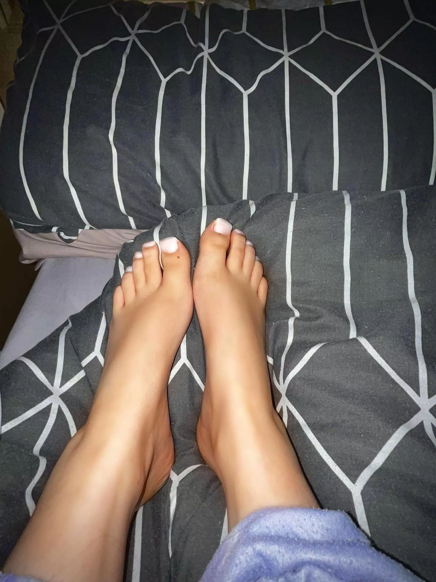 I hope you enjoy my petite 18 year old toes xx I hope you enjoy my petite 18 year old toes xx