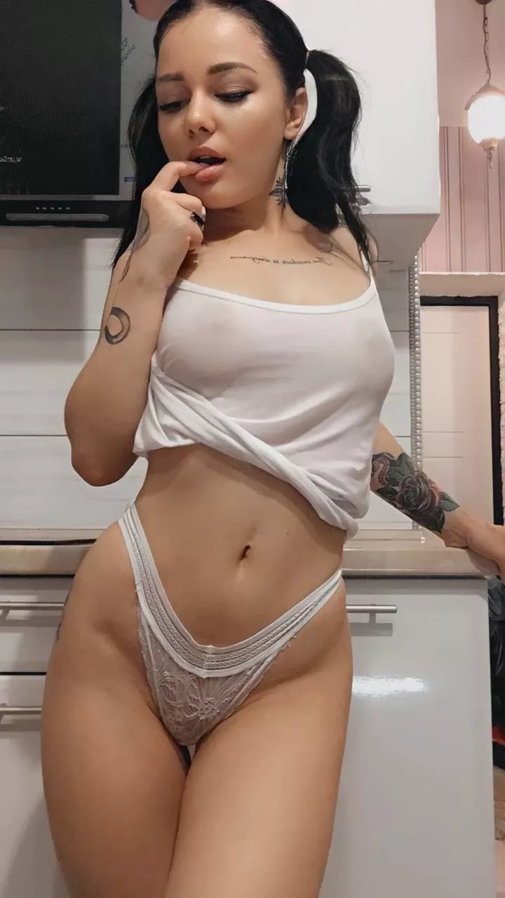 I hope you like my little titties🍒