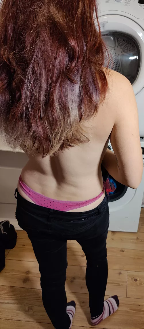 I just fucking love jeans, oh and thongs, and dots