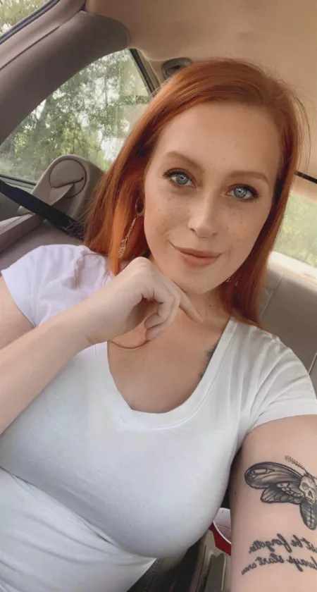 i just take a lot of selfies to document my beauty while it’s still here 😂