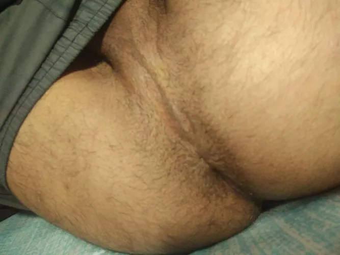 I just want to lay on my back while a bunch of dudes offload inside me one by one 🥺