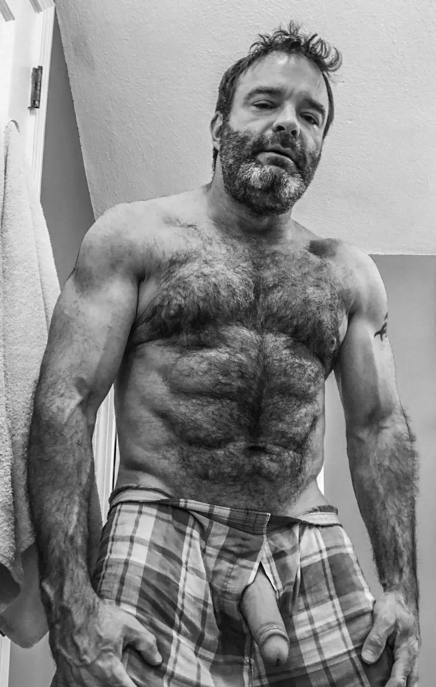 I just woke up and have bed head. Not my best pic [49]