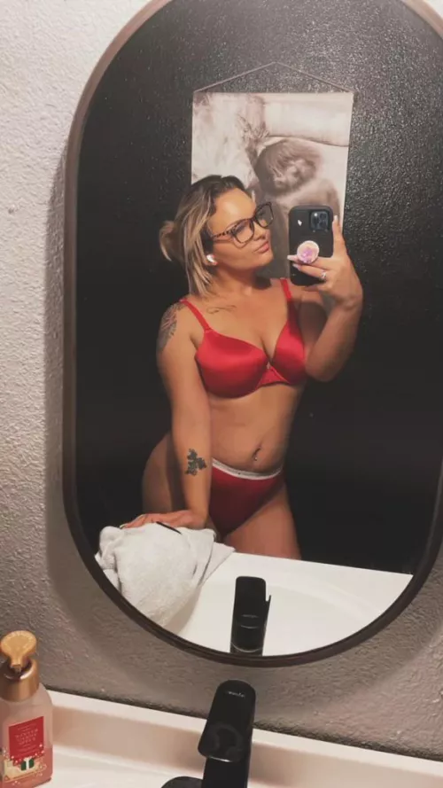 I knew my bad vision would cum in handy 😈