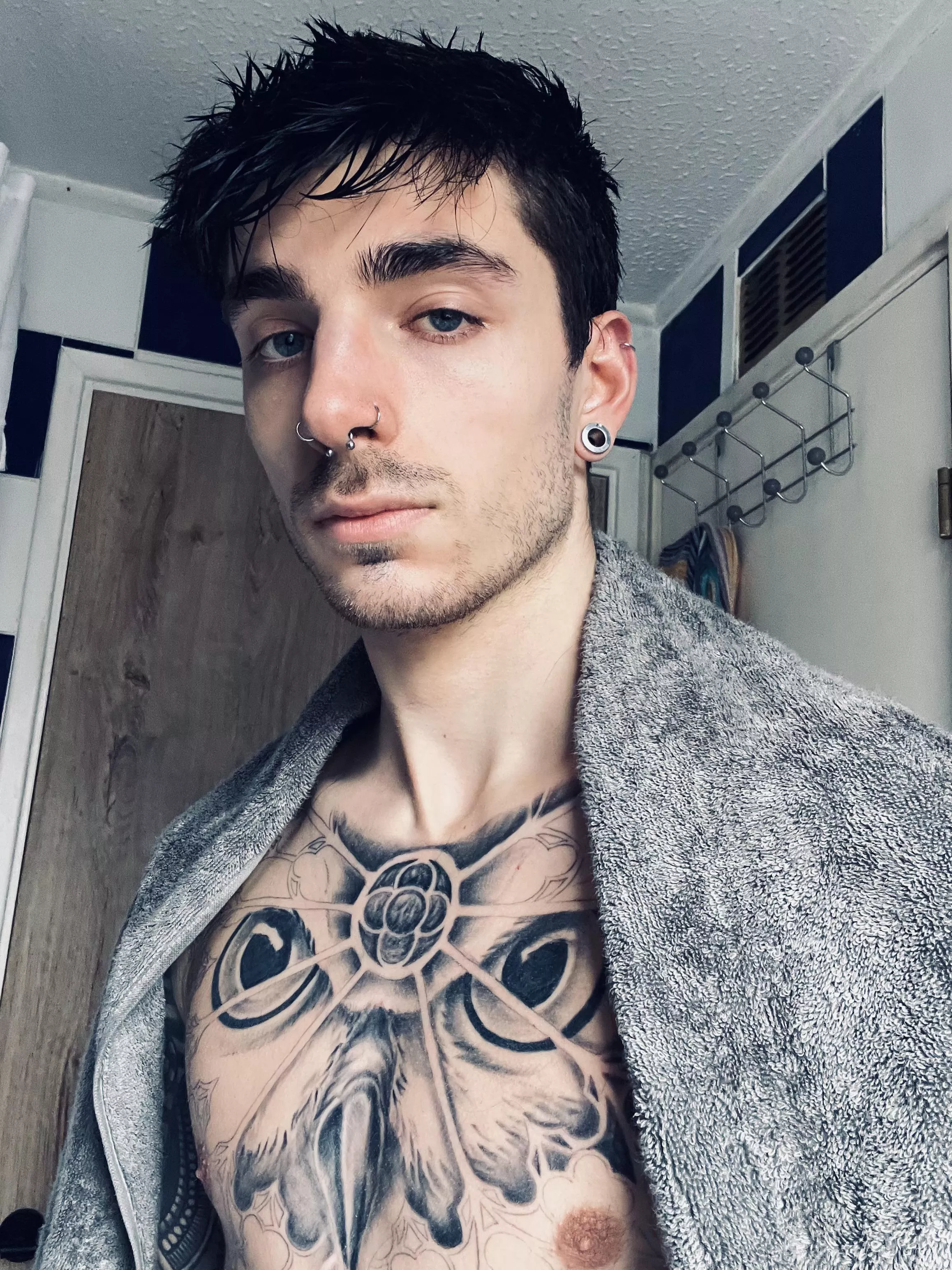 I know I’m hot 😏