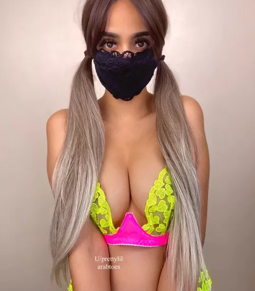 I know my tits arenβt the biggest but would you still cum on them?π₯Ί