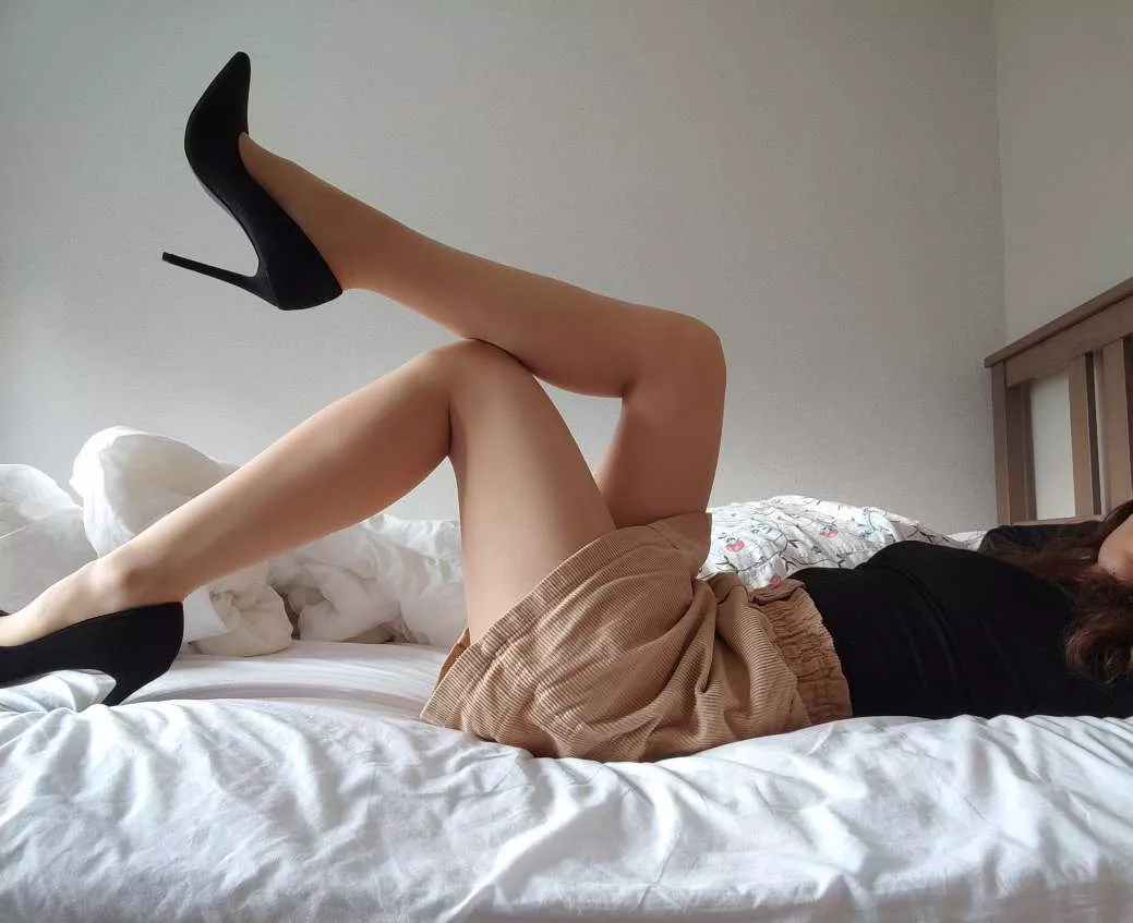 I know you shouldn't wear shoes on the bed but...