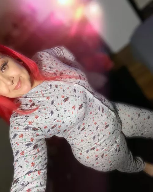 I know you wanna see whatβs underneath this Onesie πππππ