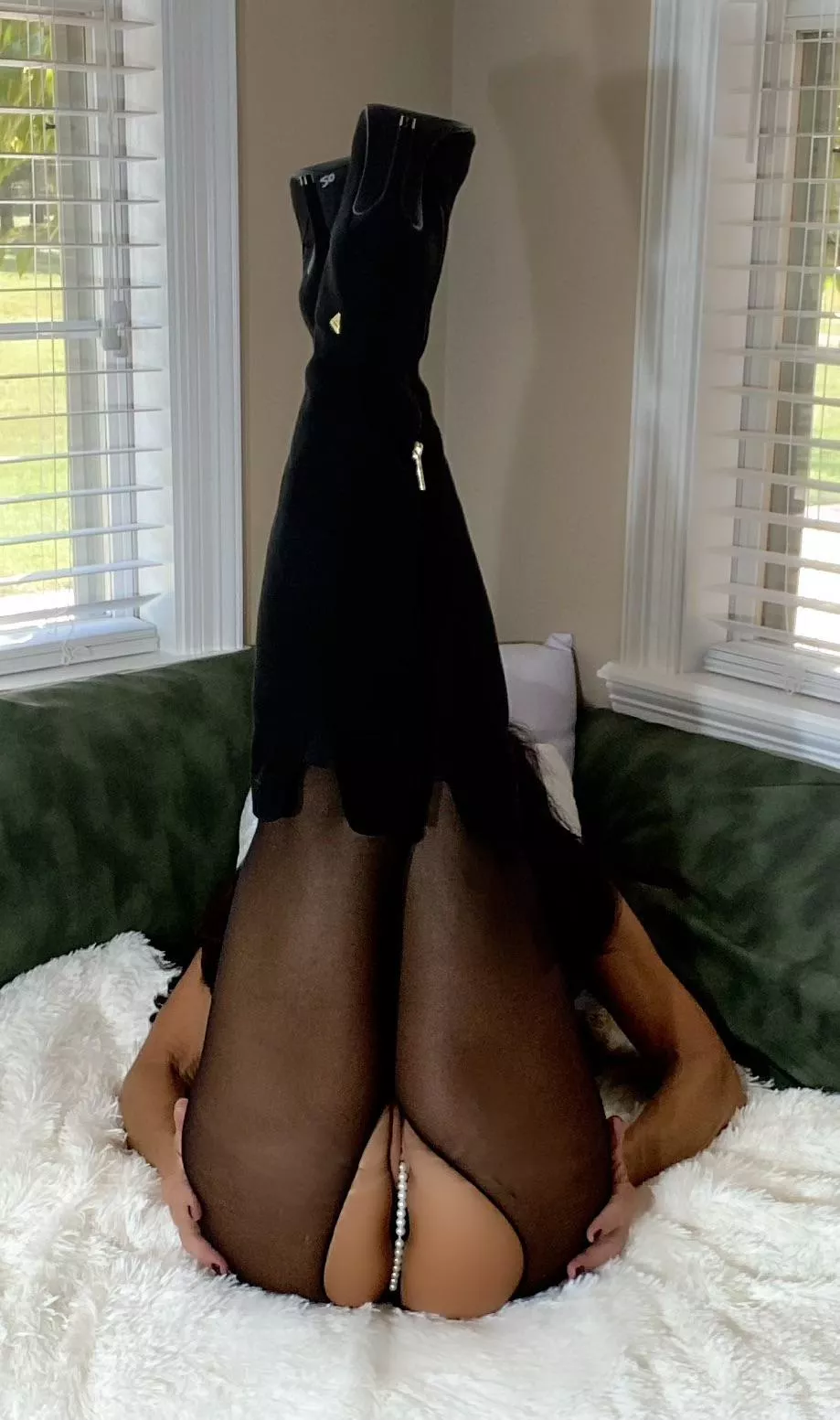 I like a little pearls with my Hump Day!! I like a little pearls with my Hump Day!!