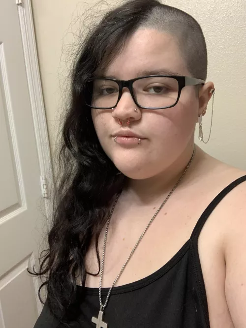 i like my jewelry rn!