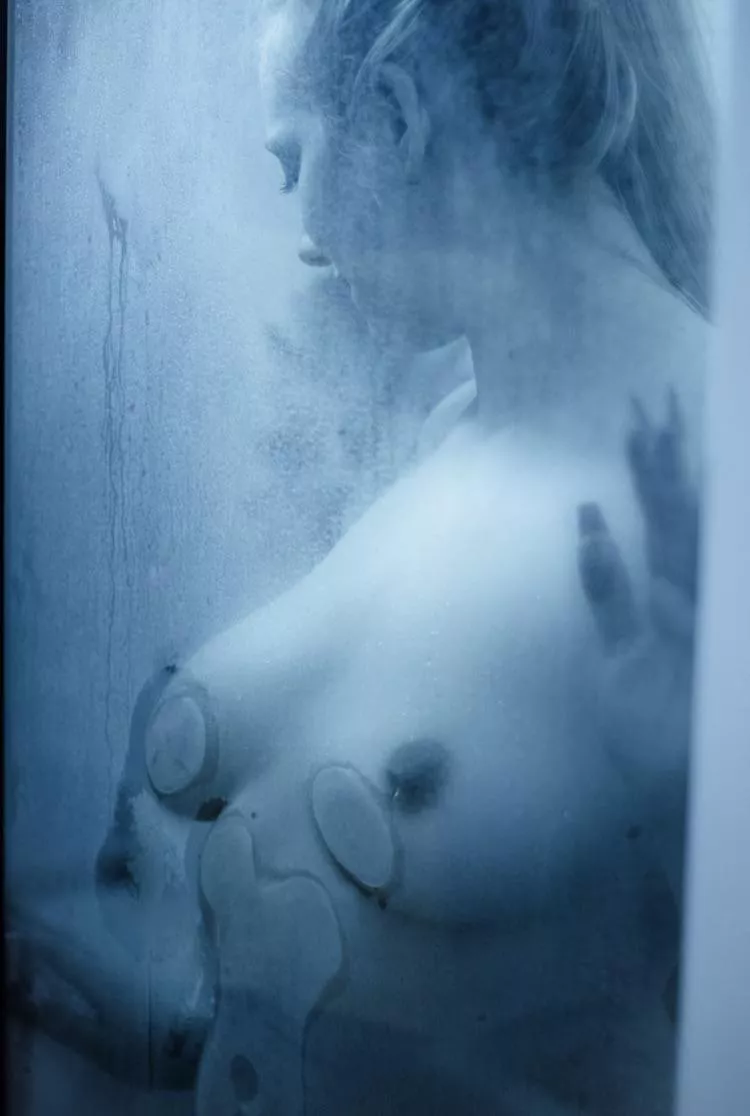 I like my showers extra hot and steamy, but the blue light makes this picture look chilly almost I like my showers extra hot and steamy, but the blue light makes this picture look chilly almost