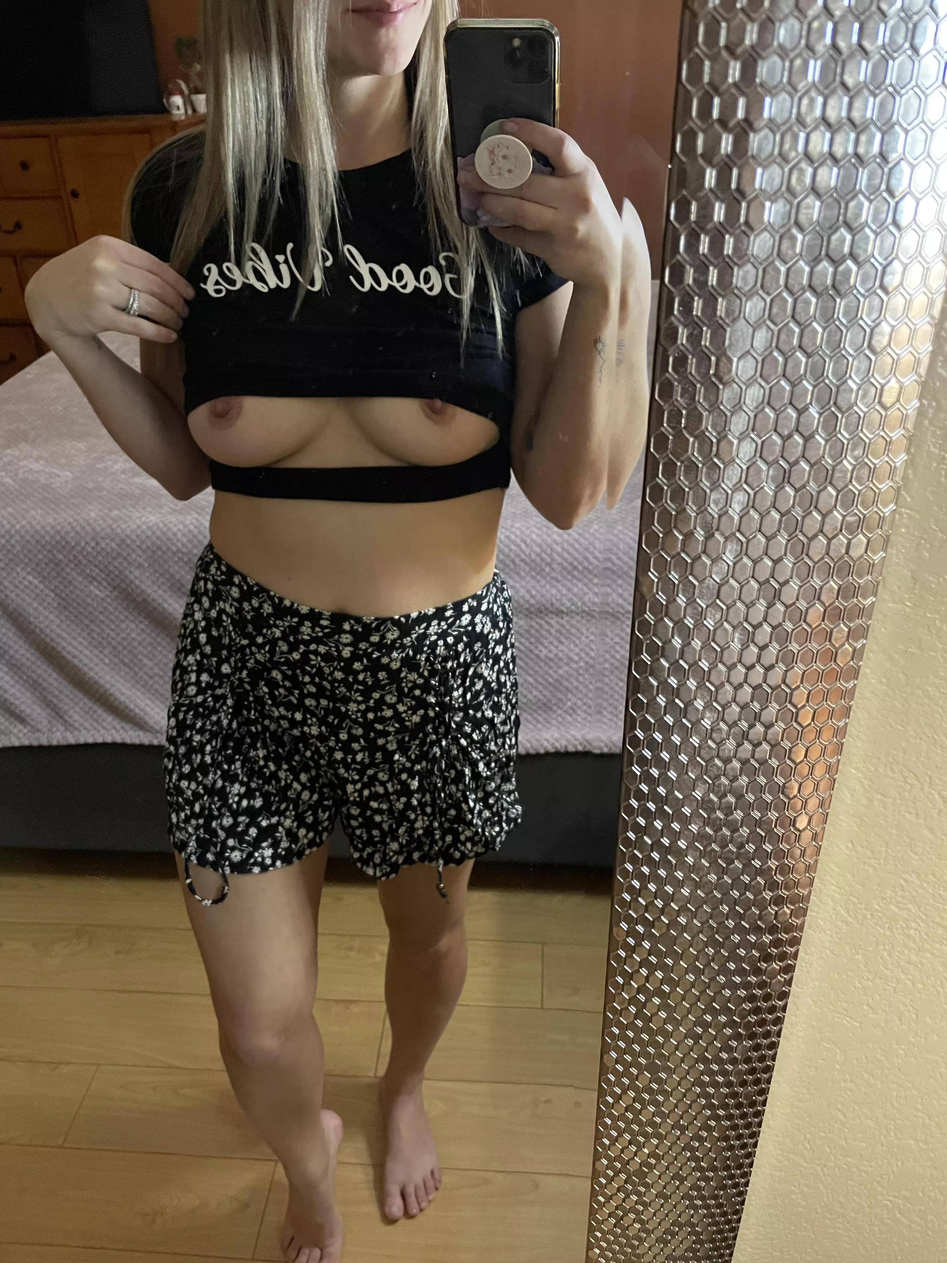 I like my tits sucked hard 😈💋