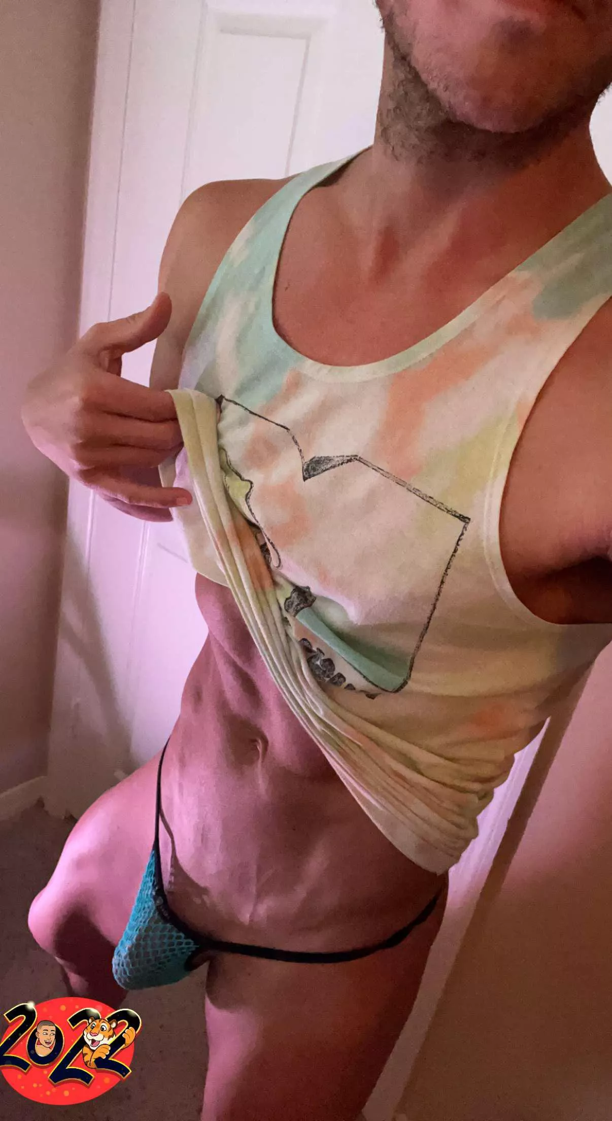 I like the material but it’s too restricting in front