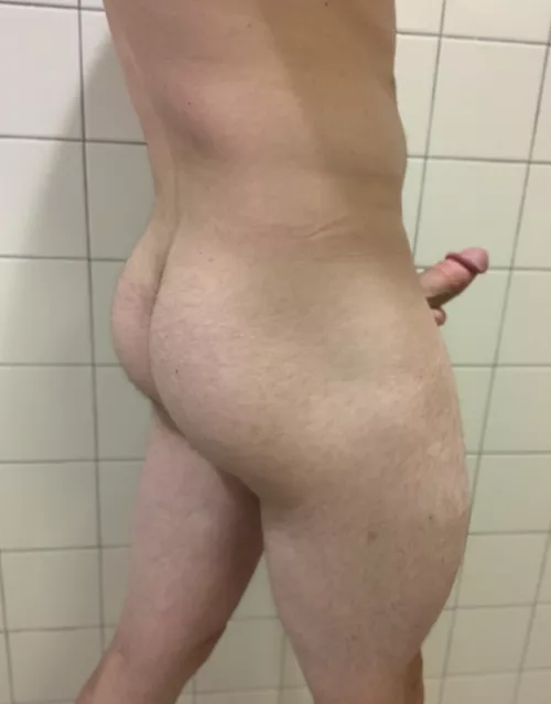 I like to be spanked