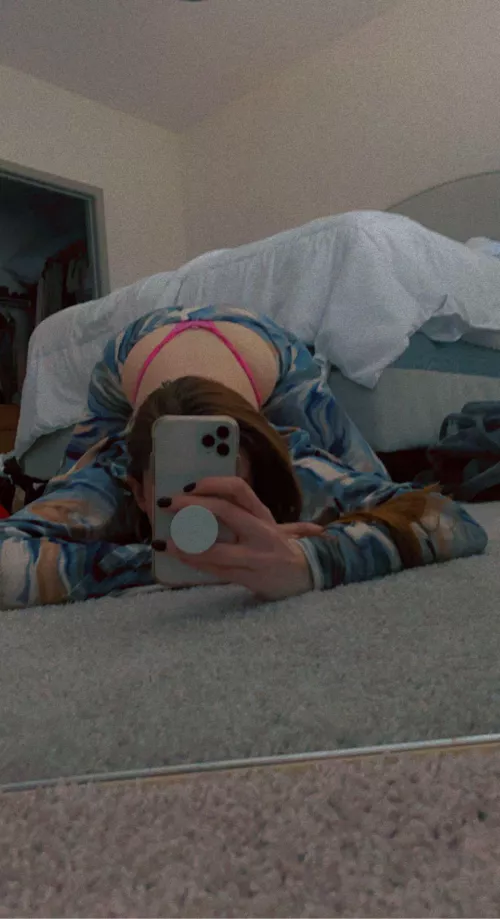 I like to keep my thong showing so everyone knows I’m a little slut💖💖