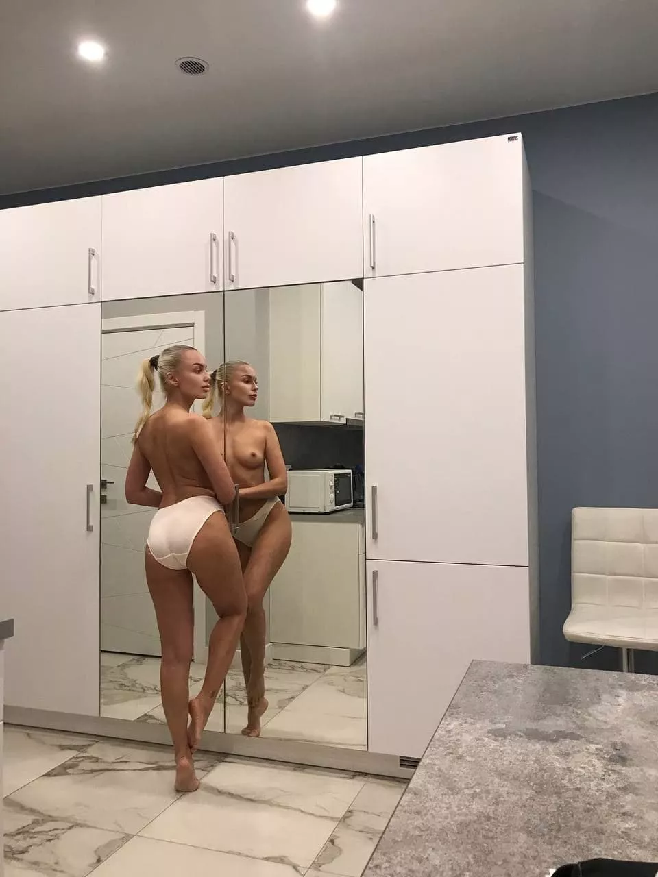 I like to play sports, it helps me to be in shape and please you with my perfect body I like to play sports, it helps me to be in shape and please you with my perfect body