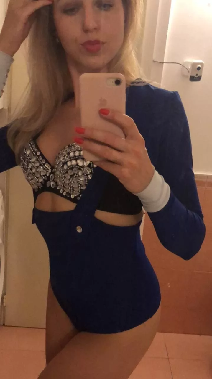 I like to play sports, it helps me to be in shape and please you with my perfect body I like to play sports, it helps me to be in shape and please you with my perfect body