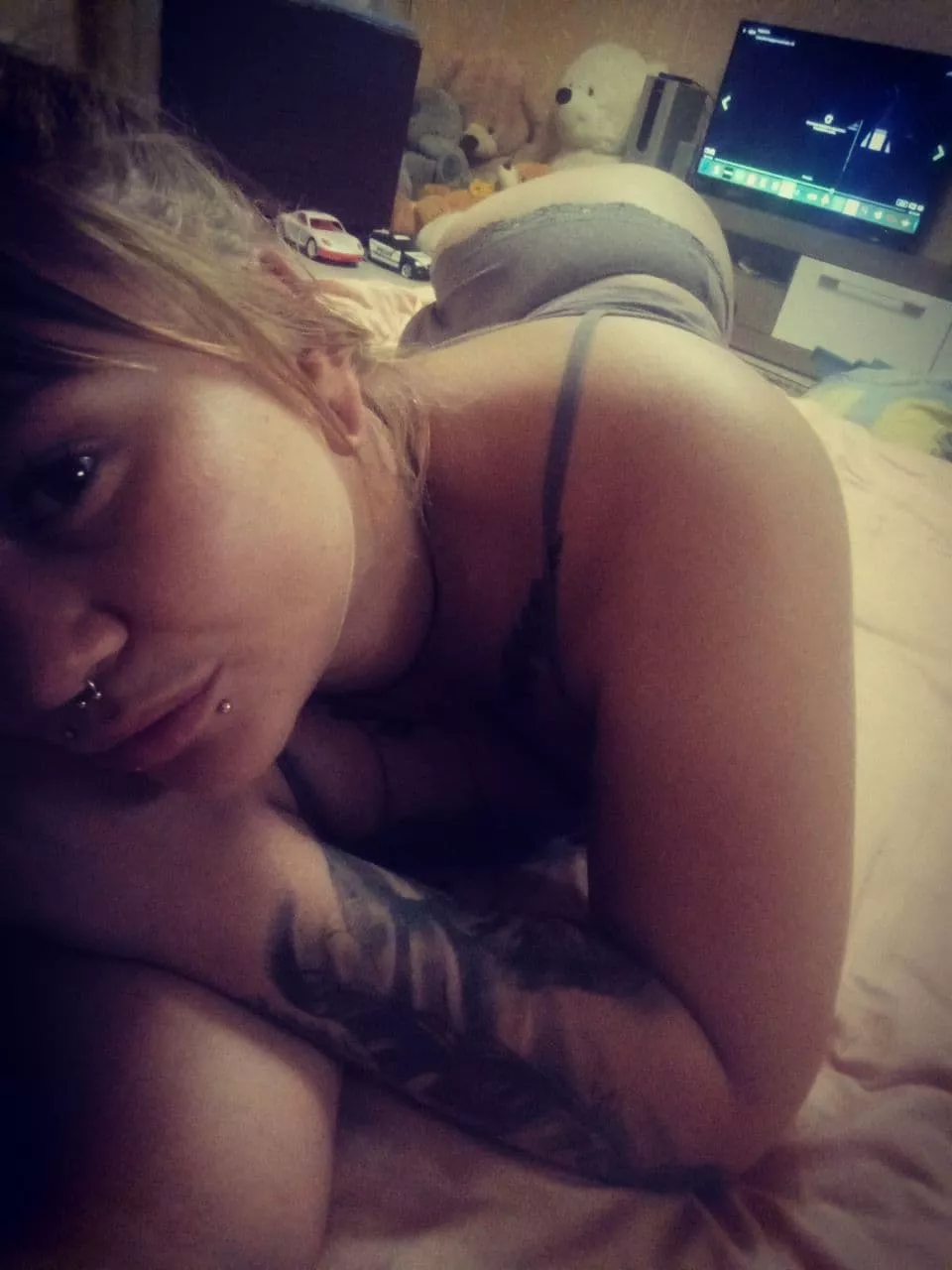 I like to suck something a lot and it's not just dildos I like to suck something a lot and it's not just dildos