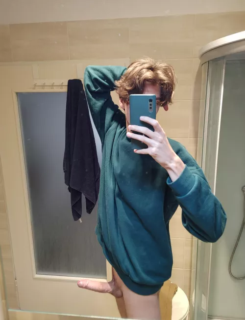 I like to wear cozy jumpers, ONLY cozy jumpers ;)