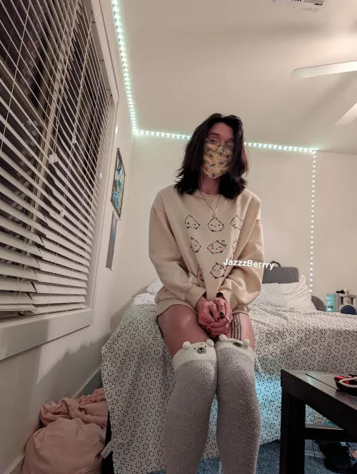 I look rly cuddly right now