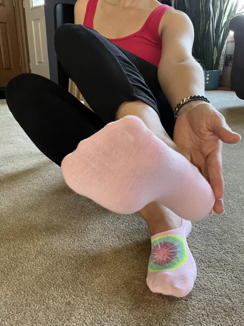 i love a form-fitting see through ankle sock š§¦