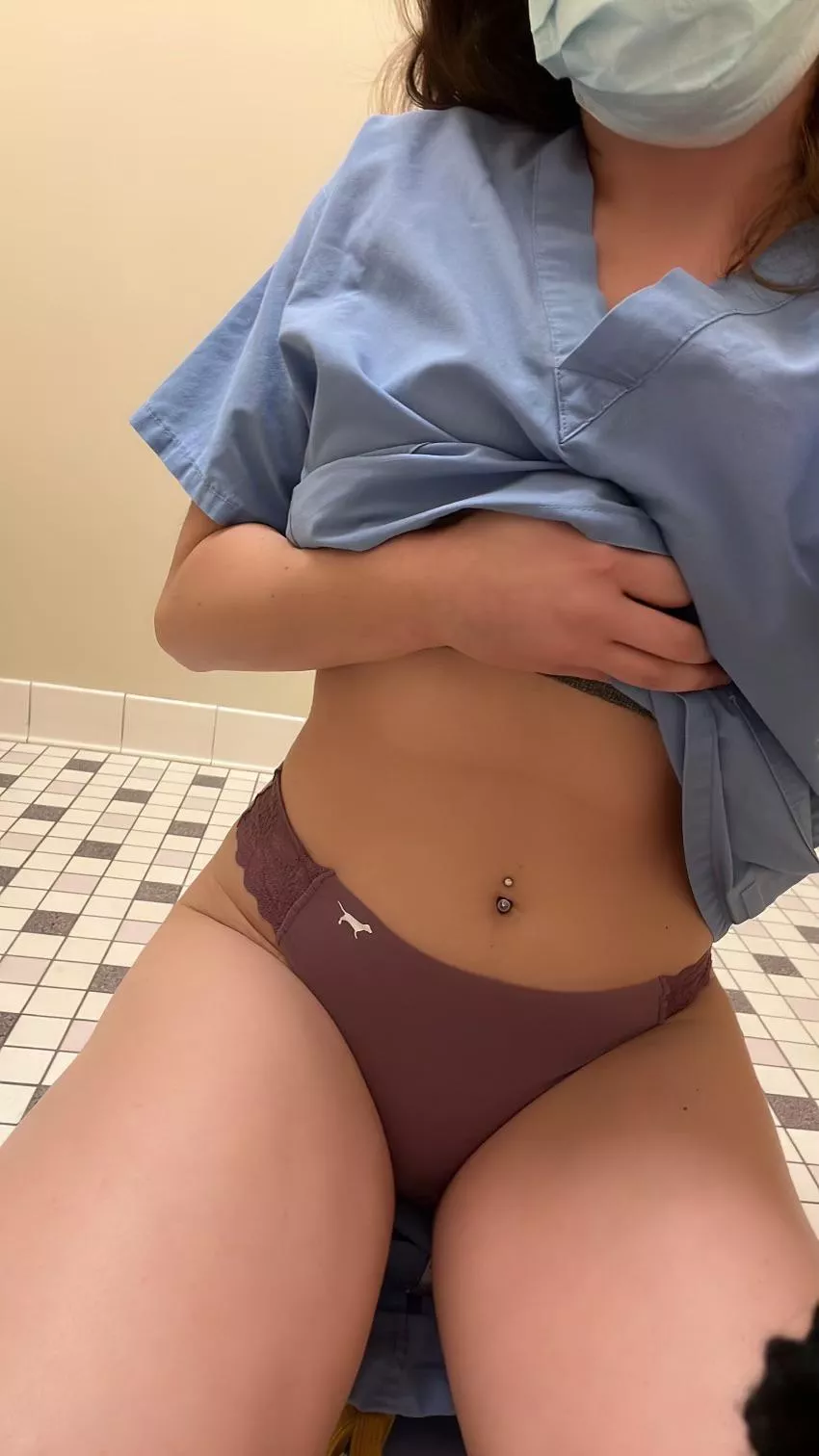 I love being naughty when I shouldn’t 😍