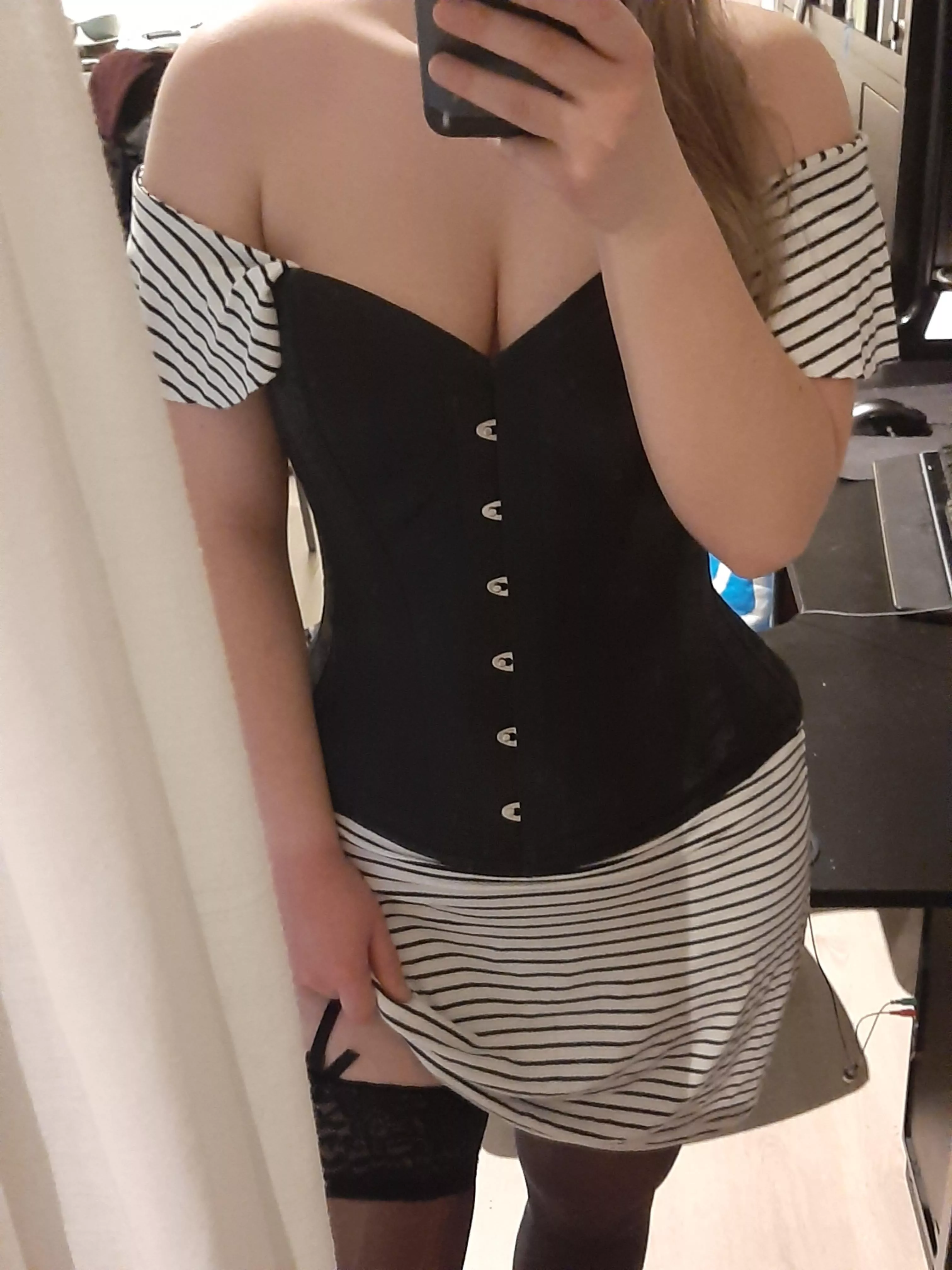 I love cleaning in this outfit 😍