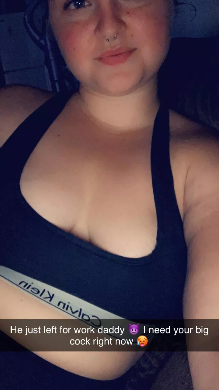 I love getting fucked by bigger dicks when my boyfriend is gone ππ I love getting fucked by bigger dicks when my boyfriend is gone ππ