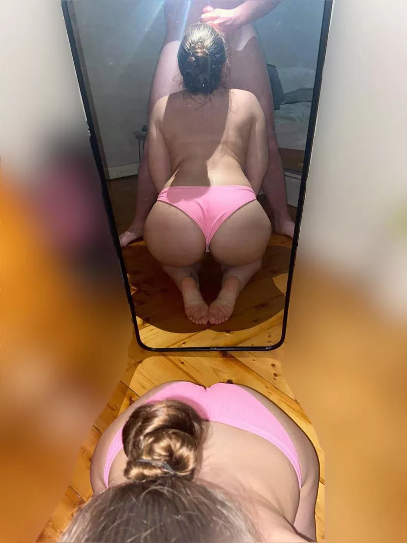 I love getting on my knees for you 😈 🍑 especially because I crave cock 24/7 🤤 I love getting on my knees for you 😈 🍑 especially because I crave cock 24/7 🤤