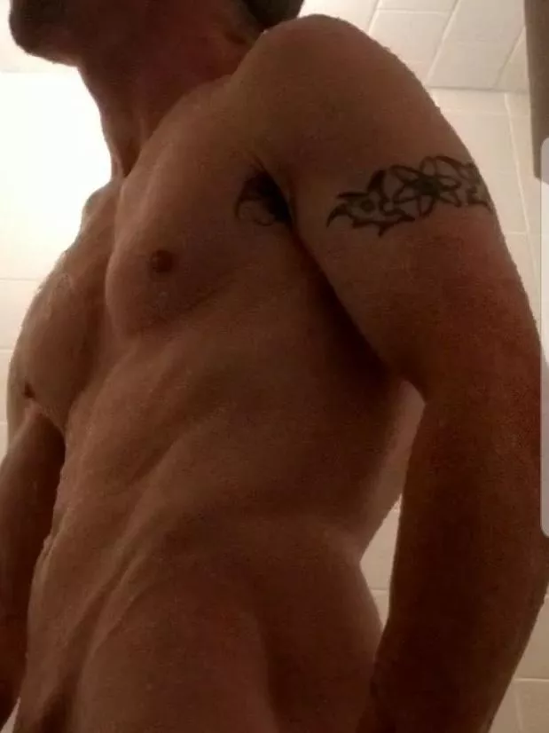 I Love Giving Shower Shows for Female Voyeurs! Curious to see? DMs open to f I Love Giving Shower Shows for Female Voyeurs! Curious to see? DMs open to f