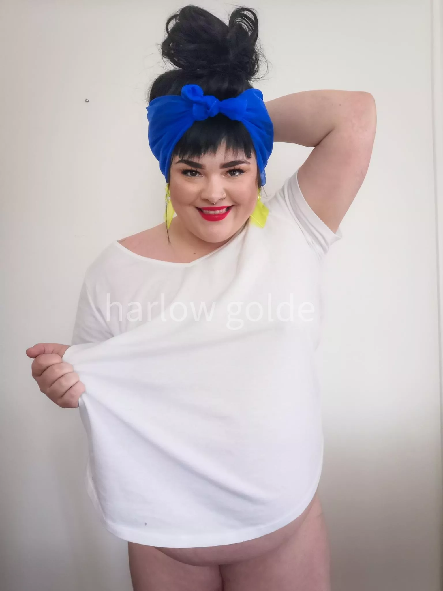 I love hair scarves, lipstick, and going braless. 🥰