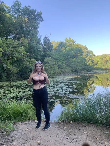 I love hiking! ๐