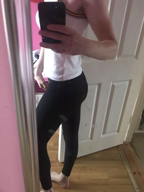 I love how fem I look in this pic