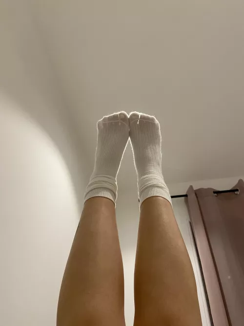 i love how you can see the light shine through my socks and outline my toes