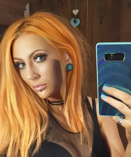 I love my orange hair ๐งก๐ฅฐ