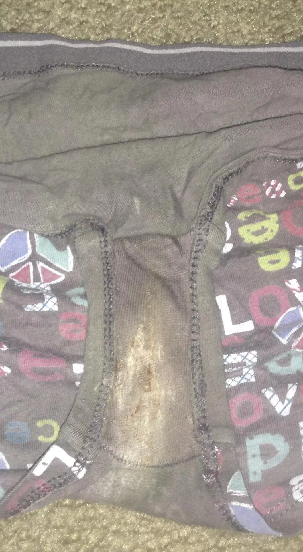 I love my step daughter’s dirty panties.