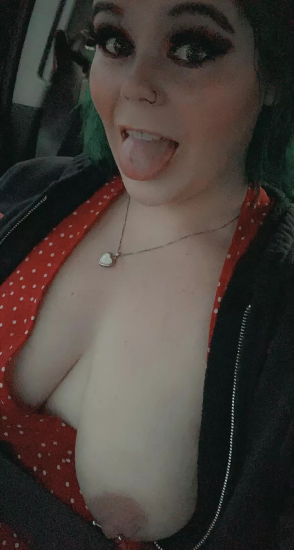 I love sending pics like this to my guy friends