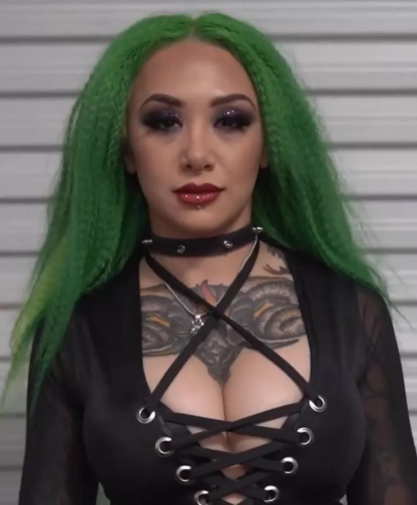 I love Shotzi’s fat tits