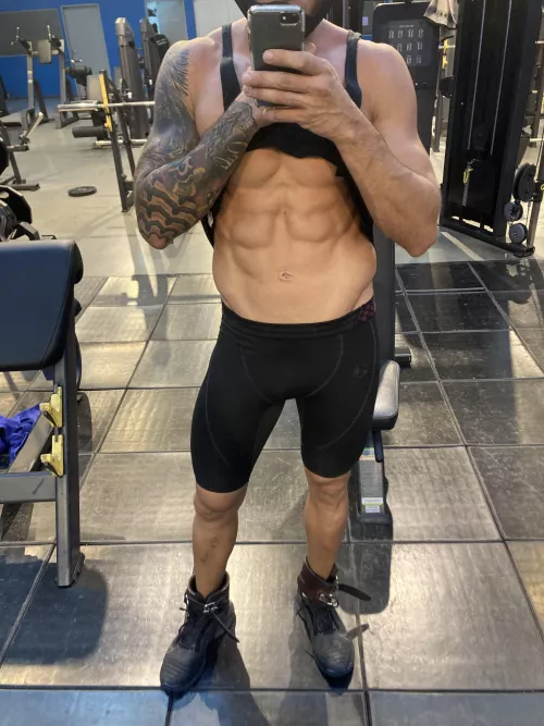 I love starting my week killing my legs. Happy (M)onday