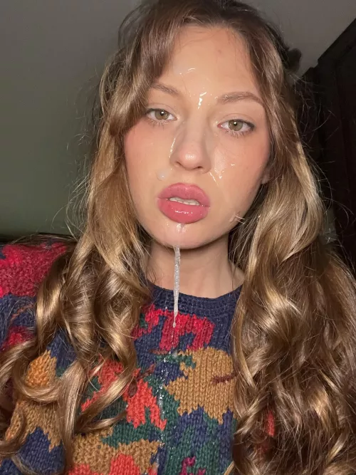 I love sucking dick in sweater weather! 💦💦