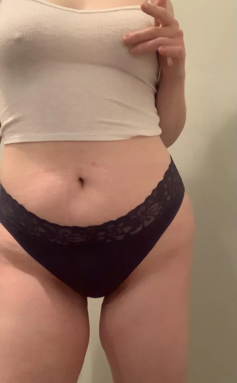 i love the abstract, delicate, profound, vague, voluptuously wordless sensation of living ecstatically- anaïs nin [F]