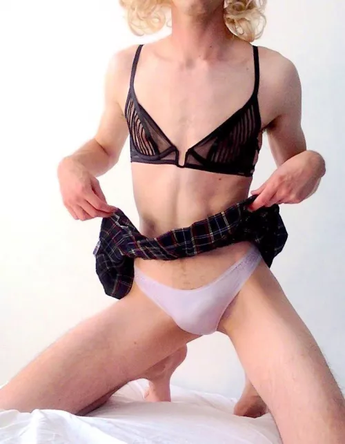 I love the feel of my CK panties💗