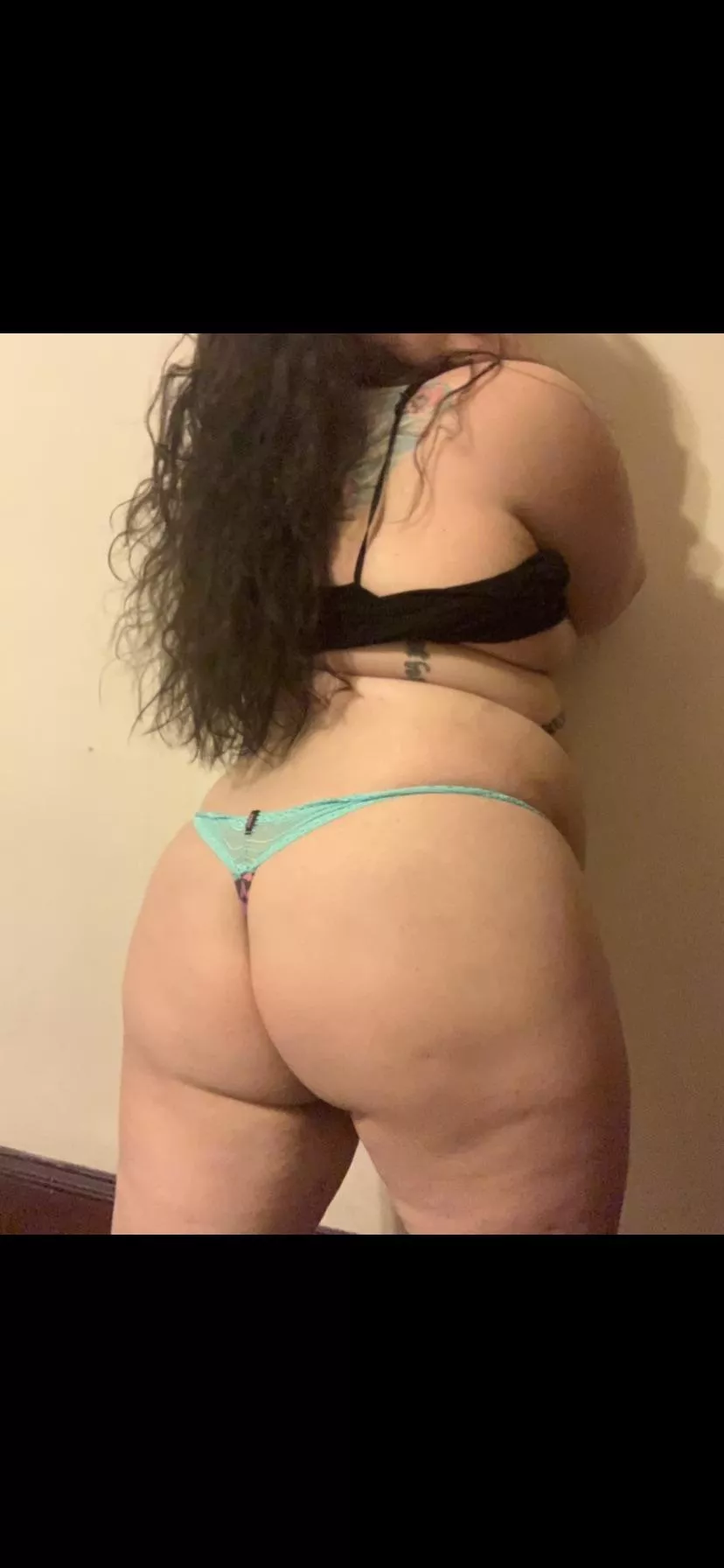 I love the way my ass swallows up a thong π I love the way my ass swallows up a thong π