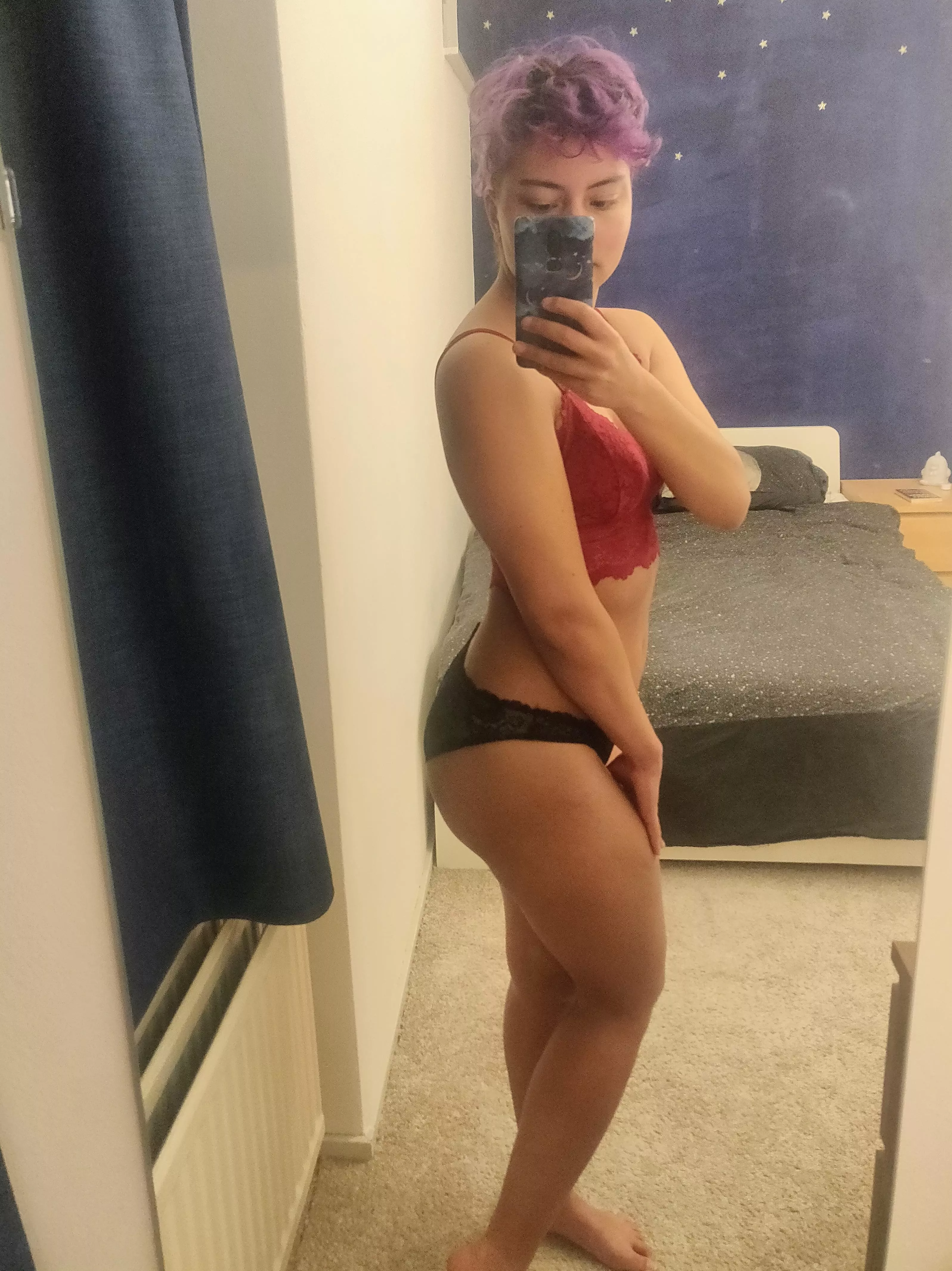 I love tkaing mirorr pics⭐