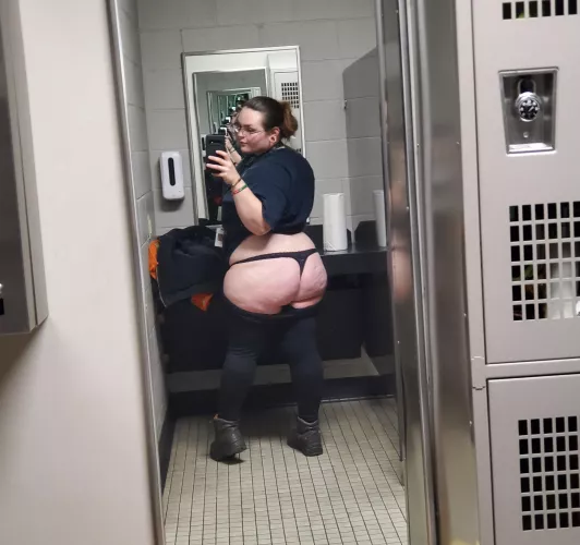 I love to show off at work.. 🤭💖