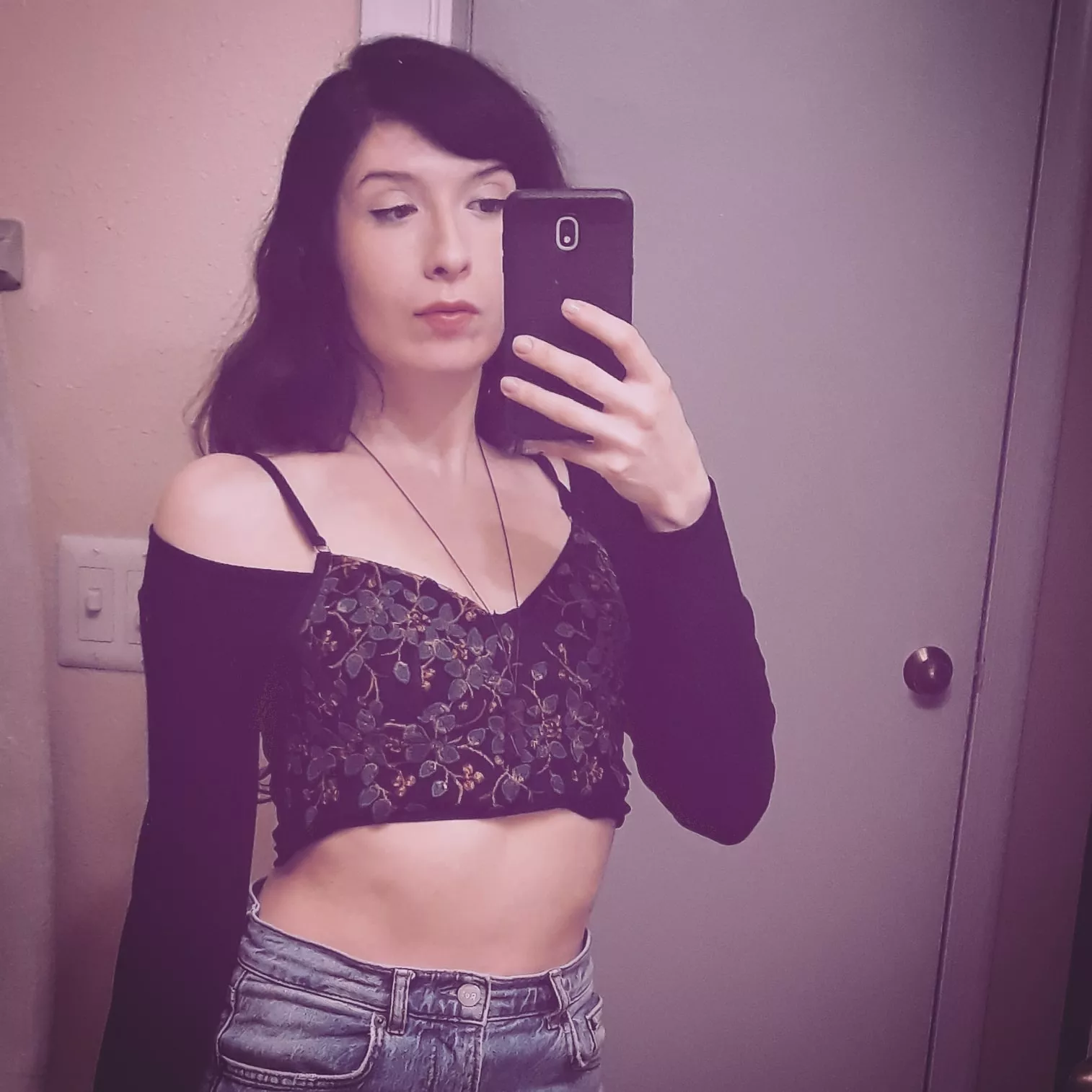 I love to wear these tops, cold weather be damned 🥰