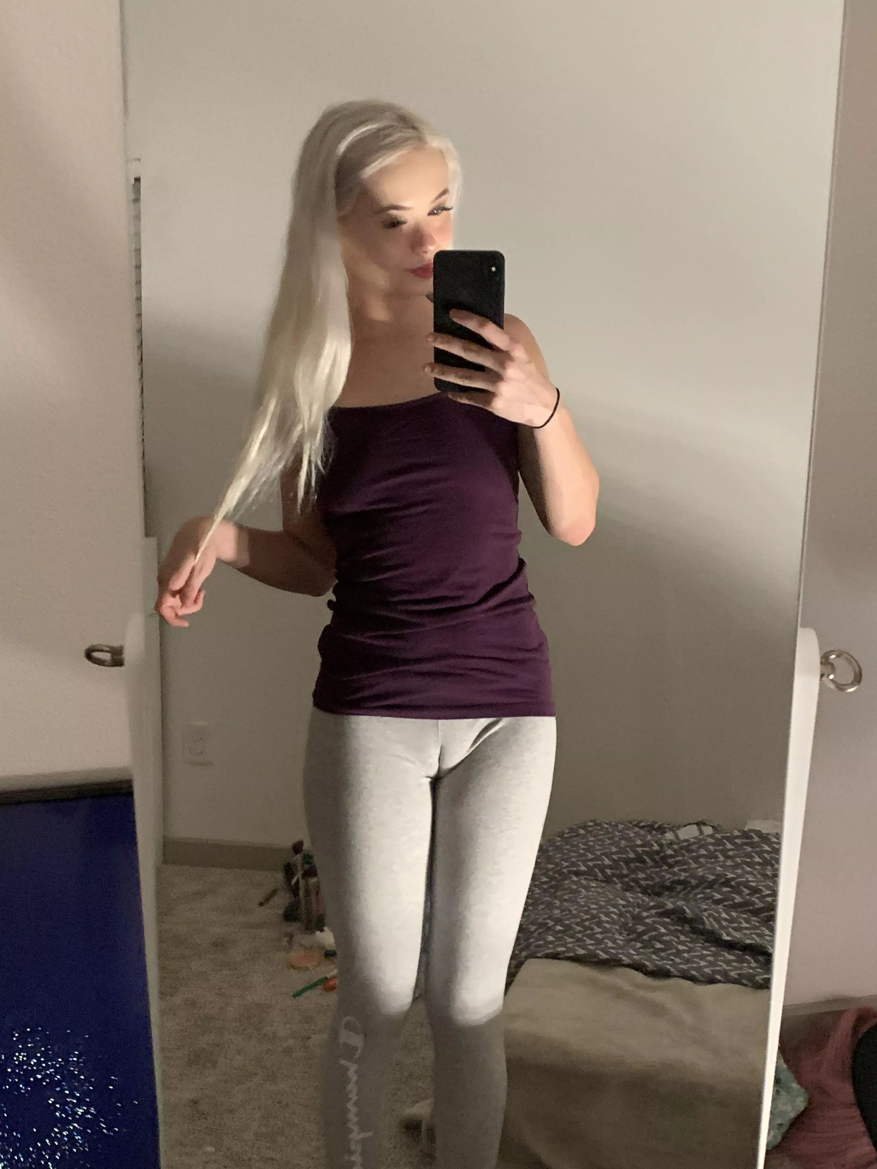 I love wearing leggings 😛